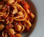 Chorizo and red pepper pasta sauce