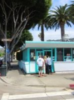 Early diners in line just after 11AM opening