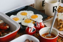 english-breakfast-eating-london