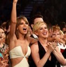 Molly Ringwald and Taylor Swift 2015 Billboard Music Awards - Backstage And Audience Kevin Winter/BMA2015/Getty Images for dcp