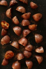 Simple, 3-step breakfast potatoes. The BEST breakfast potatoes I've ever had! #vegan #glutenfree