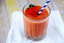 Tropical Strawberry Smoothie